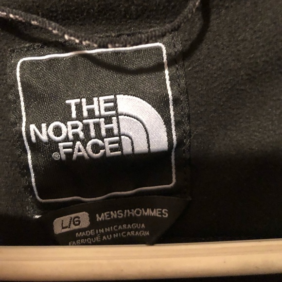 Men’s North Face Jacket - Picture 3 of 4